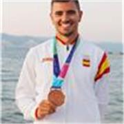 Técnico superior en dietética, monitor de fitness y entrenador de natación. Experiencia con gente de diferentes edades y niveles