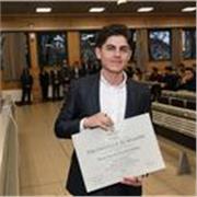 Graduado en física con Maestría en ingeniería da clases de Matemáticas, física, Programación