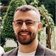 Prof distanciel en design graphique et communication visuelle 