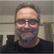 I am a writer and teacher offering students the opportunity to find themselves and gain in confidence.