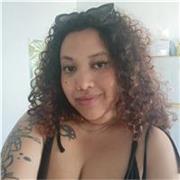 English classes focused on confidence, conversation, music and reading