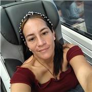 Me defino entusiasta creativa y con amor a enseñar