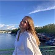 I am a bilingual university student from France. I am communicative, organised and passionate about helping others.