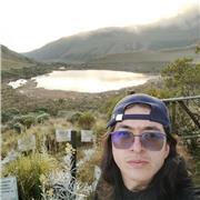 Profesor de matematicas dirigidas a estudiantes de bachillerato y universitarios de primeros semestres