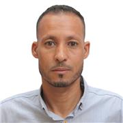 Insegno educazione fisica e alleno professionalmente il calcio