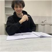 Sono uno studente di Ingegneria Gestionale al Politecnico di Torino. Offro lezioni di matematica che siano il più possibile coinvo