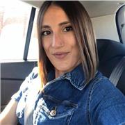 Profesora de Primaria, con la especialidad de inglés, experiencia con el trato de niños/as.