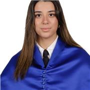 Maestra de Educación Primaria con especialidad en inglés y máster en psicopedagogía. Soy profesora vocacional, apasionada por el desarrollo integral y motivación de los niños en un entorno positivo, imparto todas las materias