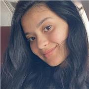 Profesora de Educación Primaria imparte clases presenciales u online a niños/as de 0-14 años