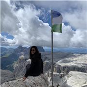 Giovane avvocato che da diversi anni impartisce lezioni di diritto civile in base adattandosi alle esigenze del singolo studente