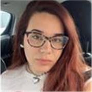 Profesora especializada para todos los niveles de las asignaturas de latín y griego. 