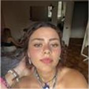 Hi! Se cerchi una tutor simpatica, che sappia insegnare l’inglese ai bambini e ragazzi fino alle superiori, online. Eccomi :)