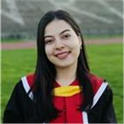 C1-Englischsprecherin mit Hintergrund in kognitiver Psychologie bietet effektive TOEFL- und IELTS-Vorbereitung an.