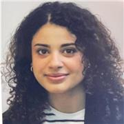 Laureata in Mediazione linguistica e culturale in Francese e Spagnolo