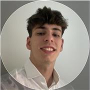 Actualmente soy analista económico en una consultora fiscal, me encantan las matemáticas y la economía