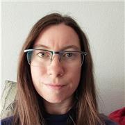 Profesora titulada (COFPYD) con una década de experiencia en el sector de la cocina y pastelería imparte clases a domicilio.