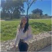 Soy una persona empática, agradable, paciente, responsable y constante. Me gustaría dar clases a niñ@s de primaria y hasta segundo de la ESO en asignaturas de ciencias preferiblemente o apoyo general