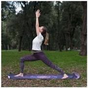 Insegnante di Hatha e Vinyasa yoga - corsi per adolescenti e adulti