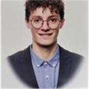 Soy una persona ambiciosa, comunicativa, paciente, que le gusta mostrar lo que sabe y que todo el mundo se sienta cómodo.