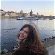 sono Sara, sono laureata in italianistica con voti 110 e lode, offro lezioni di letteratura italiana, letteratura latina, storia e posso aiutare con filosofia e grammatica