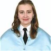 Titulada en Traducción e Interpretación Inglés y Árabe, con muchas ganas de enseñar, joven y dinámica.