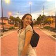Estudiante de Magisterio Primaria con Especialización en la enseñanza del Inglés, con experiencia en la enseñanza particular.
