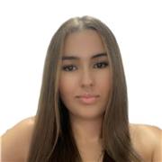 Profesora de lengua castellana y literatura apta para niños y adolescentes