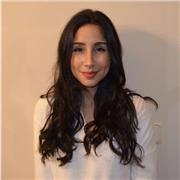 Hola, me llamo Tania,  tengo 26 años y soy profesora en un instituto. Soy graduada en Lenguas Modernas y cuento con el C2 inglés.
