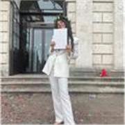 Ragazza neolaureata impartisce ripetizioni di italiano e storia. Disponibile anche per aiuto-compiti o aiuto-studio