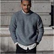 Profesor de Diseño de interiores, con especialidad en espacios comerciales, arquitectura efírmera y decoración de interiores.