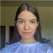 Sono brasiliana e ho vissuto a São Paulo per 15 anni. Offro lezioni di portoghese a persone che vogliono imparare una nuova lingua