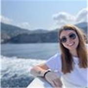 Sono Martina, una ragazza laureata in comunicazione e marketing e offro il mio aiuto per lezioni personali