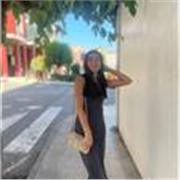 Estudiante sobresaliente nativa que ofrece clases particulares de inglés para ESO. Con experiencia