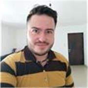 Profesor de matemáticas, cálculo diferencial e integral imparte clases a todas las edades