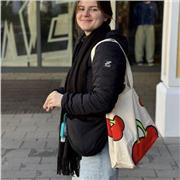 WU-Masterstudentin der Wirtschaftspädagogik bietet professionelle Nachhilfe in Rechnungswesen in Wien – praxisnah & verständlich