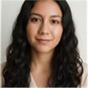 Profesora de español que imparte clases para todas las edades