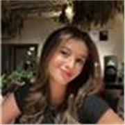 Profesora de inglés con experiencia, crea clases dinámicas y personalizadas, fomentando confianza y motivación en niños y jóvenes