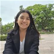 Native Spanish speaker with a passion for communication and education.