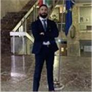 Avvocato, insegnante di diritto! Se hai bisogno di lezioni e chiarimenti sono a tua disposizione.