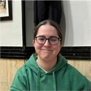 Estudiante universitaria con experiencia previa de cuatro años dando clases particulares de inglés a niños desde los 9 a 16 años. 