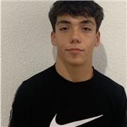 Tengo una base de auxiliar de enfermería, nota media de un 8,9 se me da bastante bien anatomía y dietética