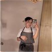 Apasionada por la cocina  queriendo enseñar a jóvenes.