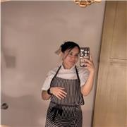 Apasionada por la cocina  queriendo enseñar a jóvenes.