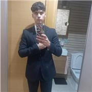 Joven con titulación avanzada de Inglés, con clases adaptadas a las asignaturas escolares o para exámenes de certificación de nive