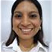 Profesora de español brinda clases a personas extranjeras o nacionales interesadas en perfeccionar el idioma