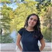 Estudiante universitaria en segundo de Biotecnología, da clases generales especialmente Matemáticas , Inglés o Euskera