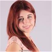 Profesora de inglés creativa ofrece clases dinámicas para niños y adultos, adaptadas a cada nivel