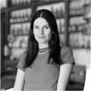 Clases de español para extranjeros. Licenciada y profesora en Letras con diez años de experiencia en docencia. 