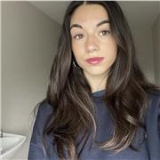 Spanish tutor with C2 English Level offering private English Lessons for children learning English as a Second Language.