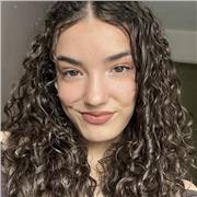 Chica de 19 años que quiere trabajar y enseñar, siempre he sido buena en matemáticas y cuento con un 10 en segundo de bachillerato